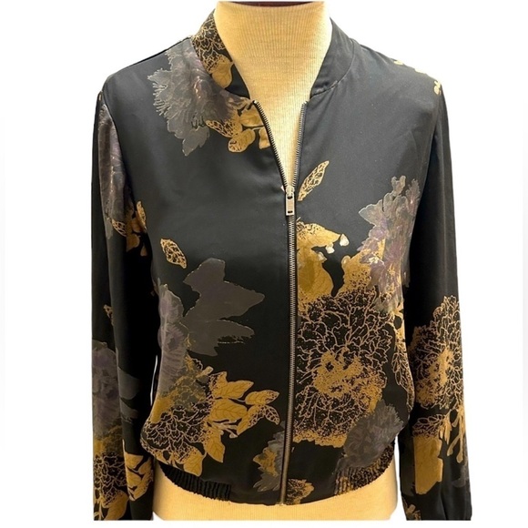 Babaton Jackets & Blazers - Babaton floral bomber XS  mint condition